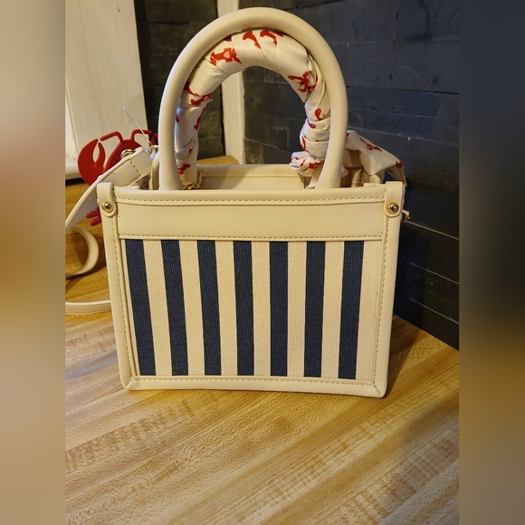Betsey Johnson NWT Striped Mini Tote W/Lobster Charm (NAUTICAL VIBES) - Picture 4 of 7
